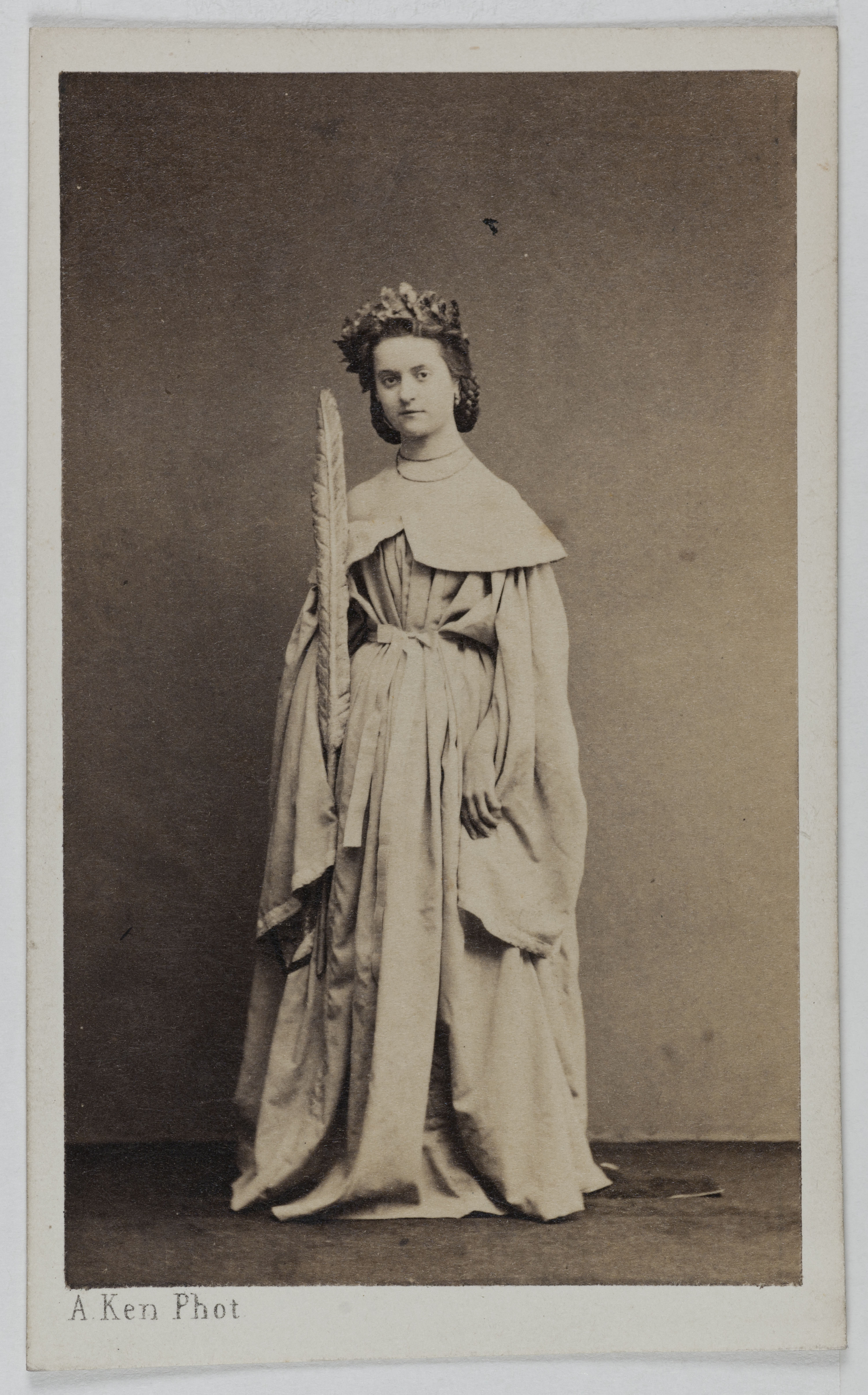 Alexandre Ken, Portrait de Léonine, (actrice)