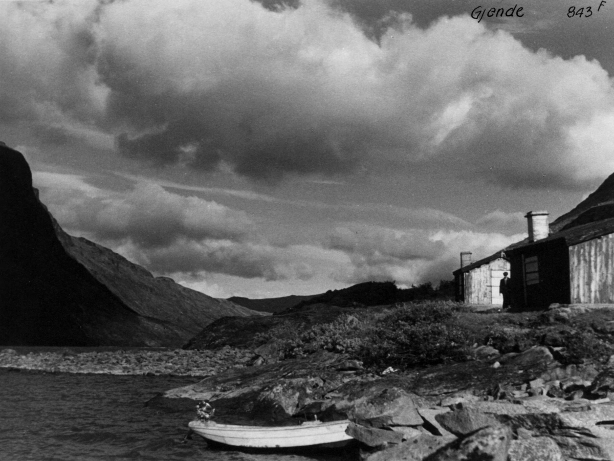 Anders Beer Wilse, Gjende, Jotunheimen, Leirungsdalen, Samferdsel, Bebyggelse, Båt