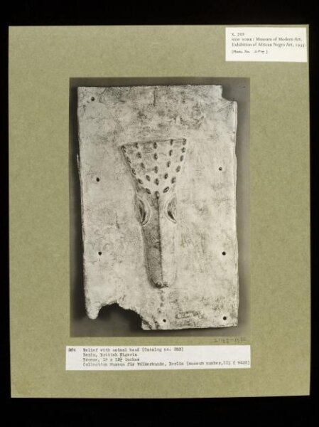Walker Evans, Relief.  Benin