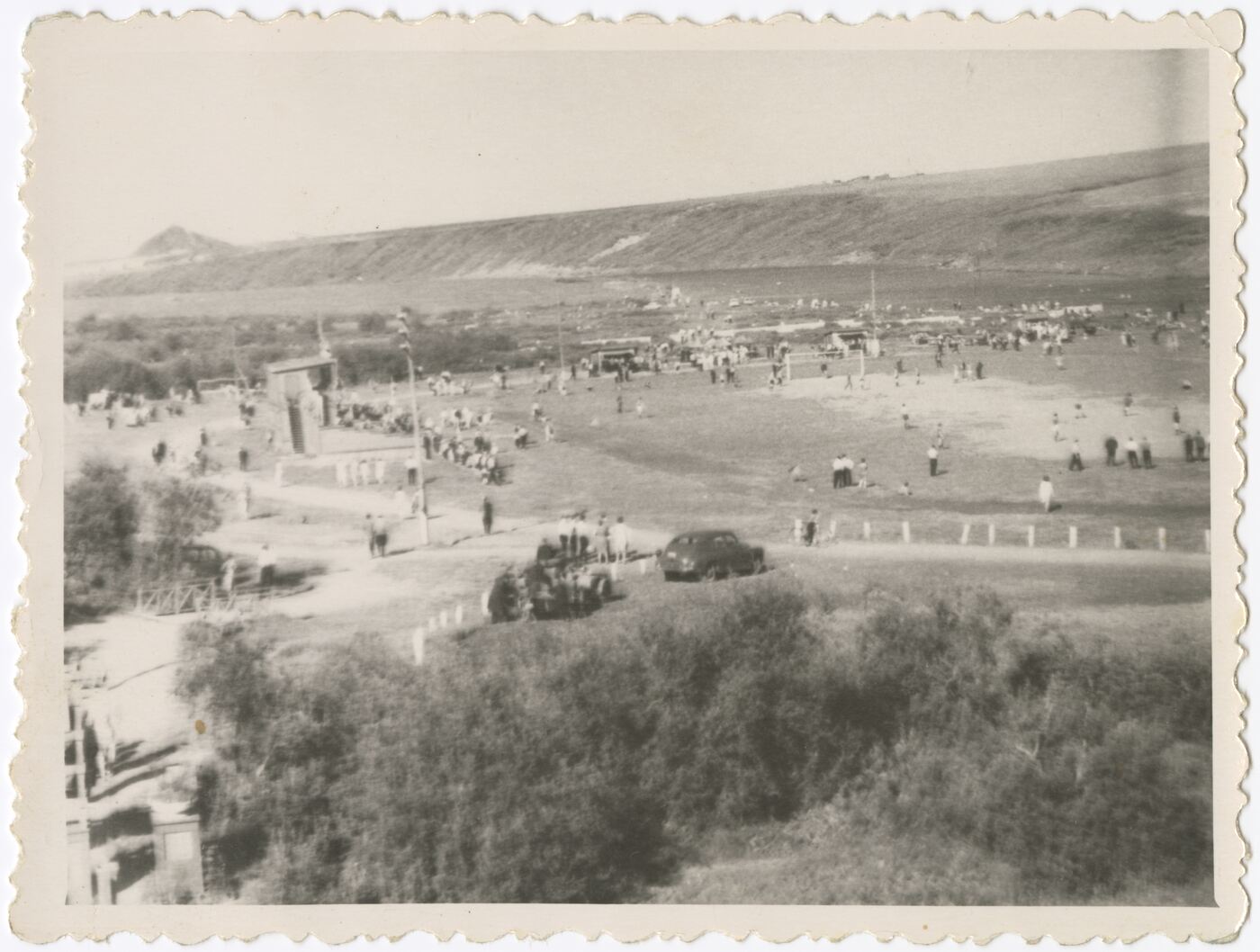 Nežinomas autorius, Stadionas šalia 40-osios šachtos