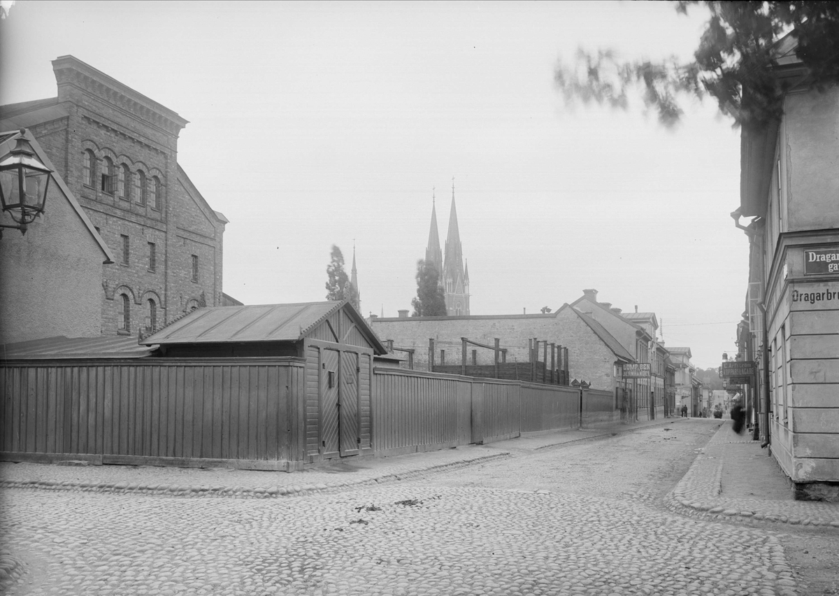 Alfred Dahlgren, S:t Olofsgatan - Dragarbrunnsgatan i Uppsala 1901 - 1902 med Upsala Bayerska Bryggeri AB