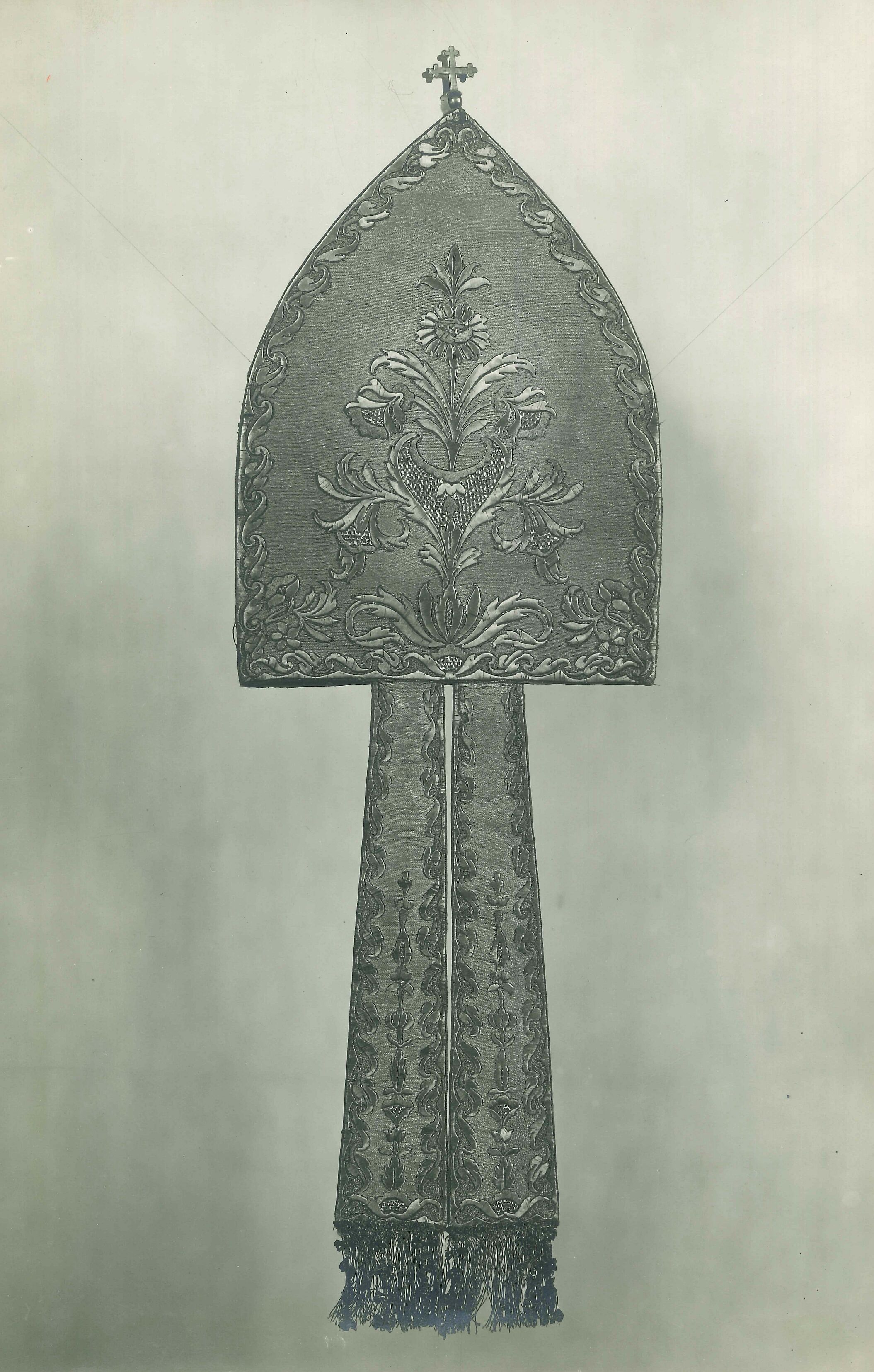 Vladimir Tkalčić, Zagreb - Zagrebačka katedrala - Mitra