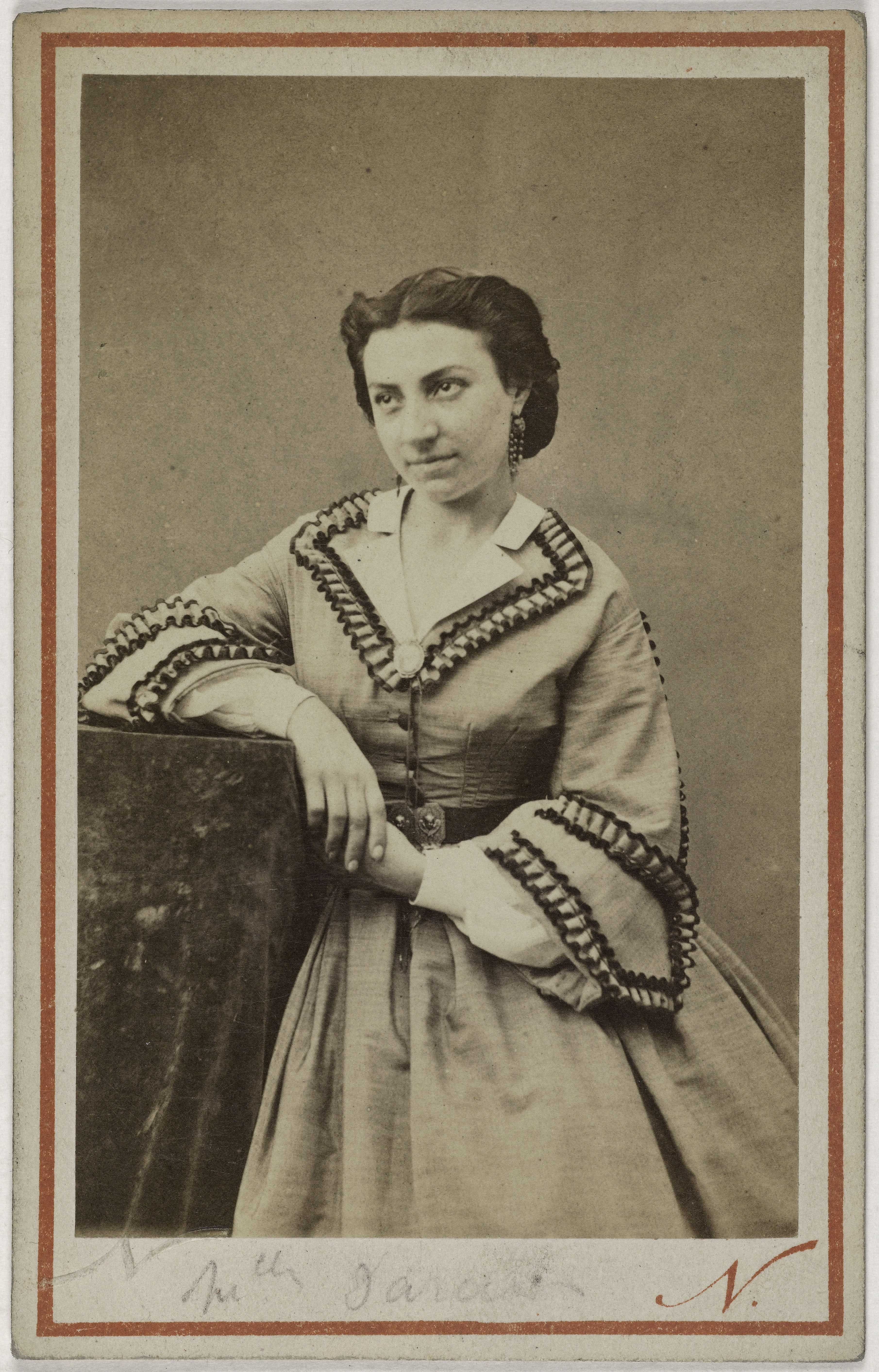 Atelier Nadar, Portrait de Célestine Darcier (née Lemaire, épouse Mamignard, dite) chanteuse lyrique