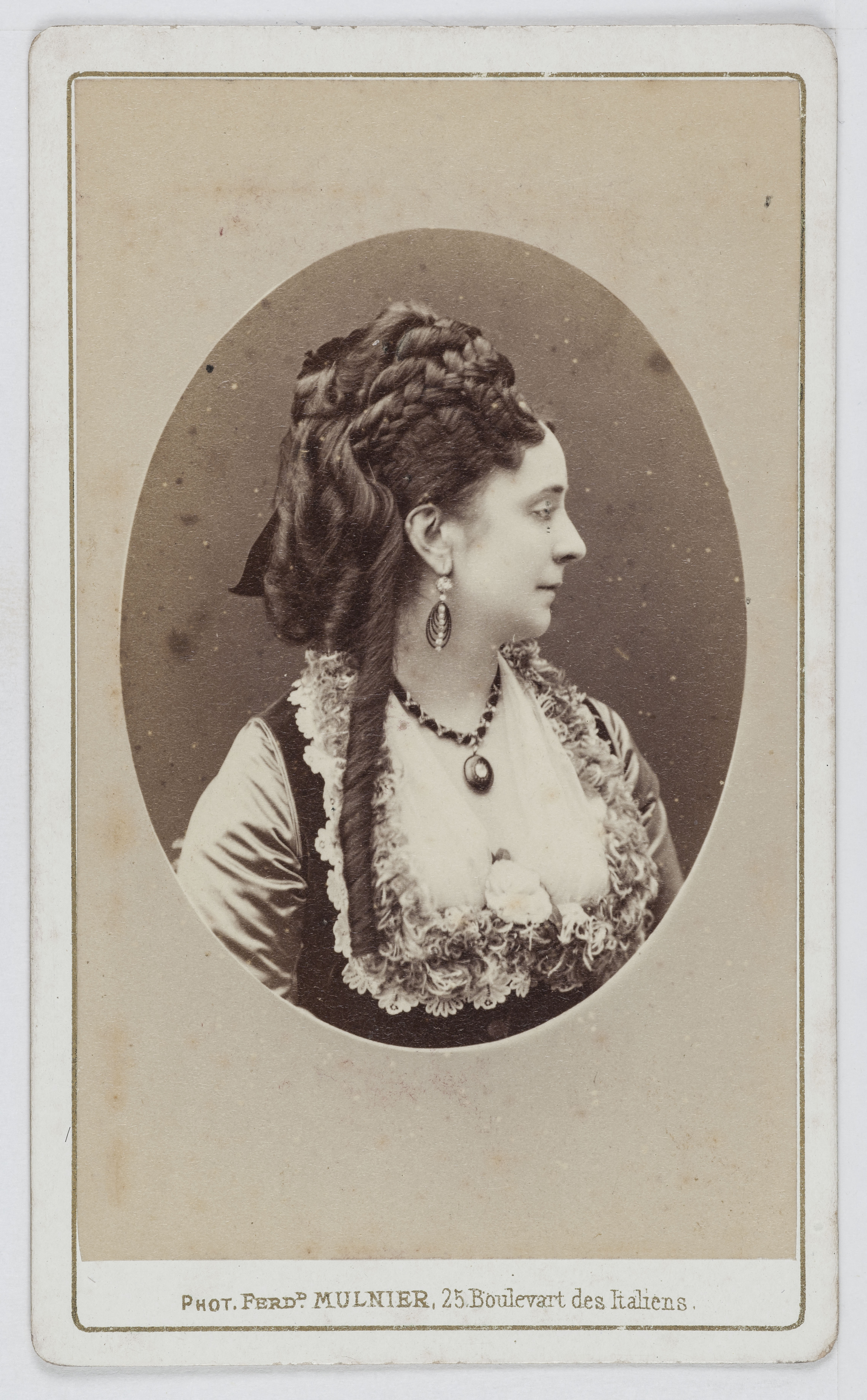 Ferdinand Mulnier, Portrait de Marie-Lætitia Bonaparte-Wyse (1831-1902), dite Princesse de Solms, fille de Laetitia Bonaparte, femme de lettres et directrice de la Revue Internationale.