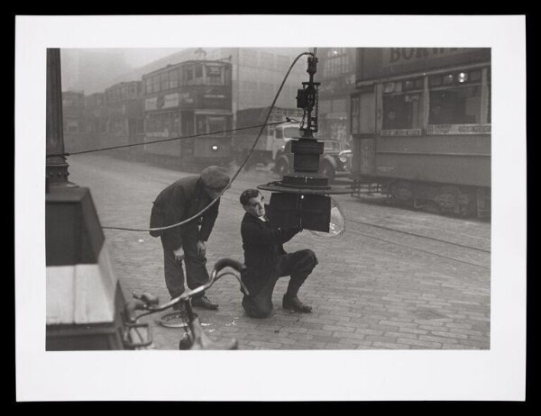 Hardy, Bert, LIFE IN THE ELEPHANT