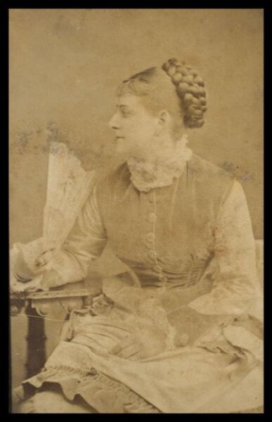 London Stereoscopic and Photographic Company, Guy Little Theatrical Photograph