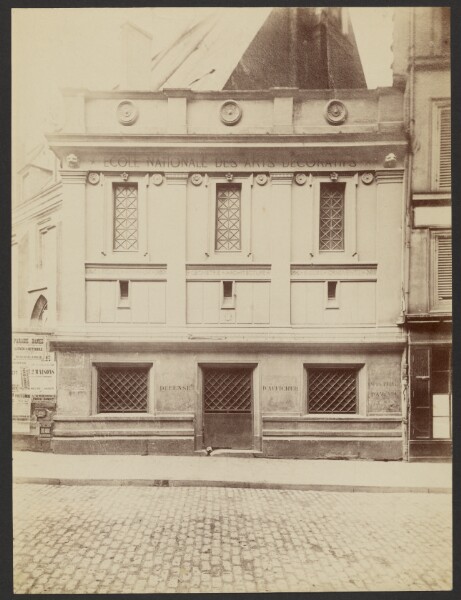 Unknown, [Door of École des Arts Décoratifs, rue Racine]