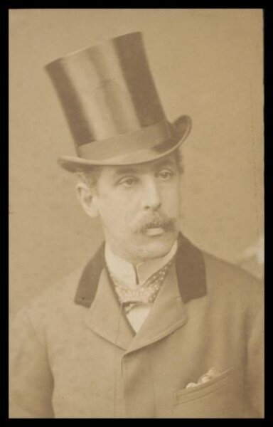 London Stereoscopic and Photographic Company, Guy Little Theatrical Photograph