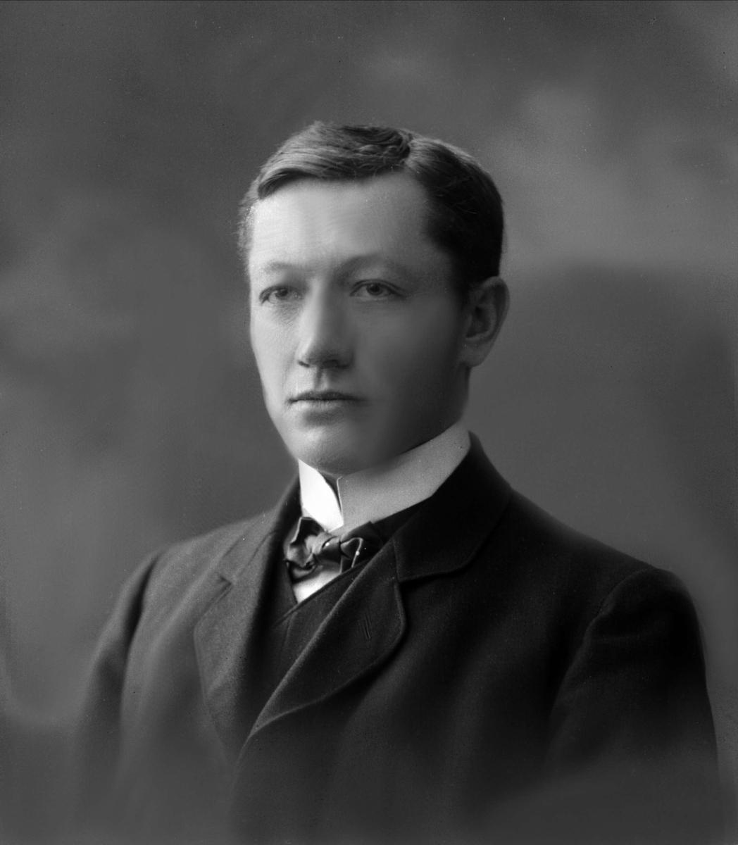 Gustav Borgen, NFB.42980