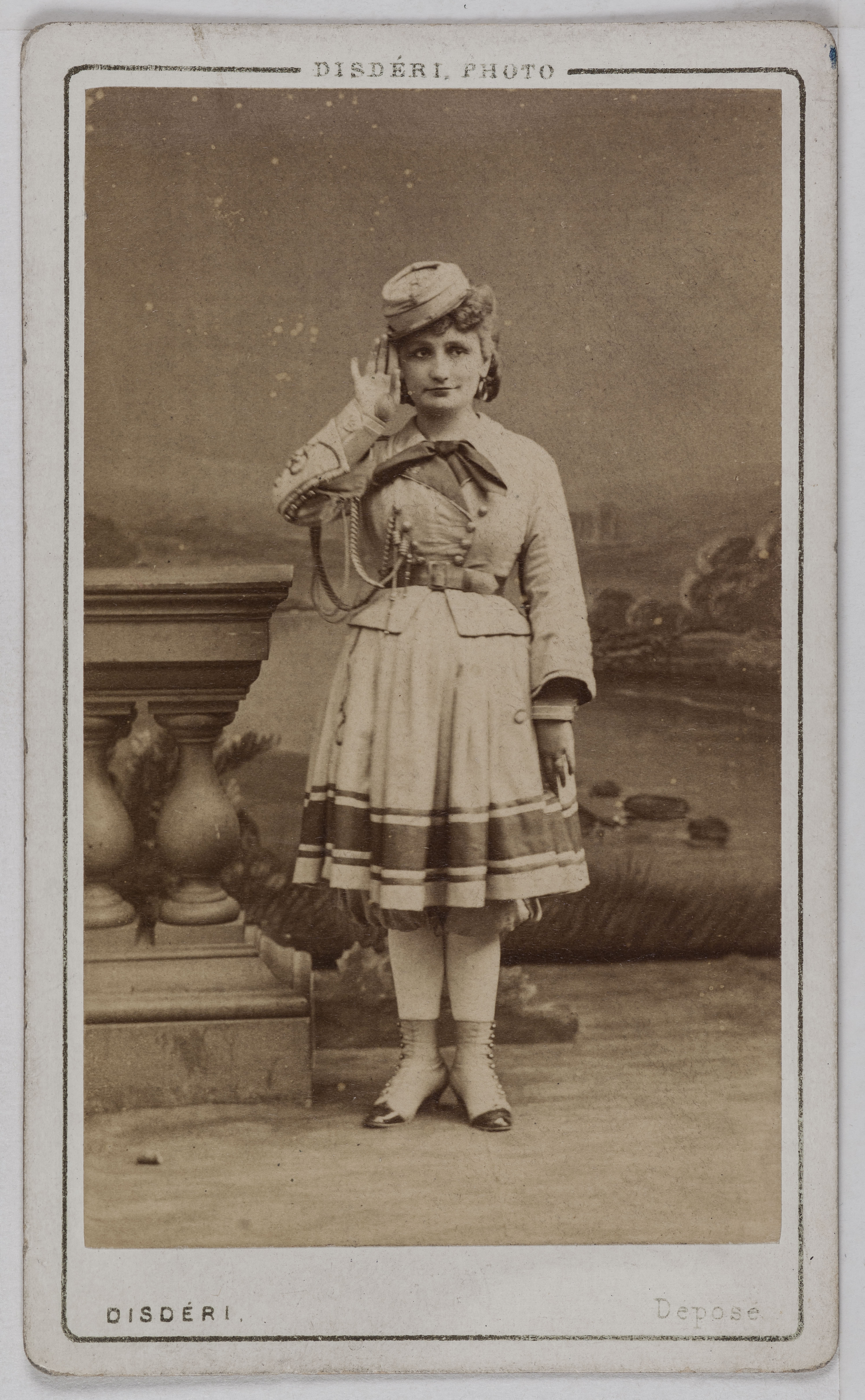 André-Adolphe-Eugène Disdéri, Portrait de Marié Irma, (sœur de Galli et de Paola Marié), (actrice)