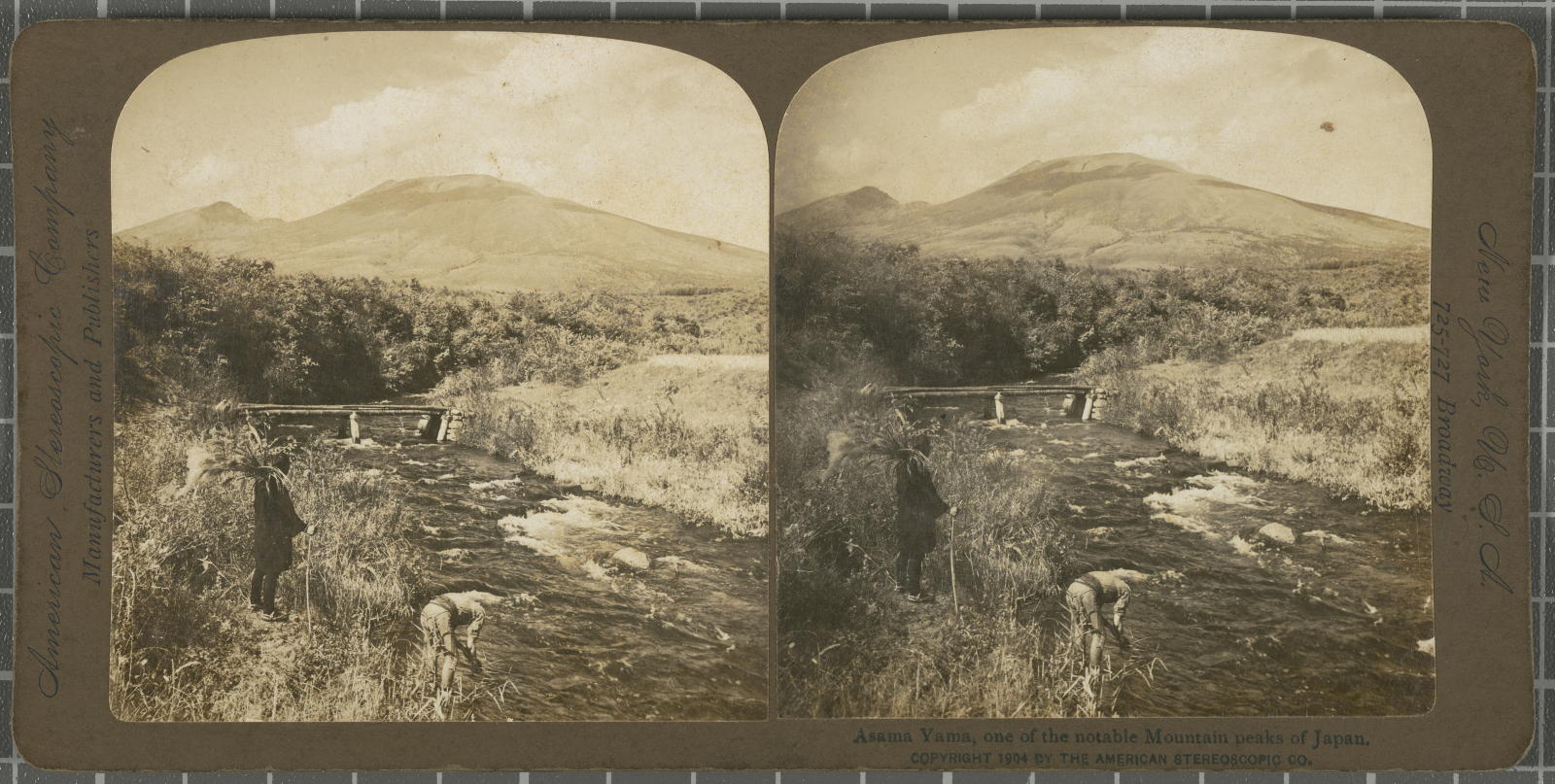 Desconegut, Asama Yama, one of the remarkable Mountain paks of Japan. American Stereoscopic Company