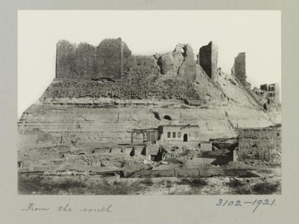 K.A.C. Creswell, The Citadel in Birecik, Turkey