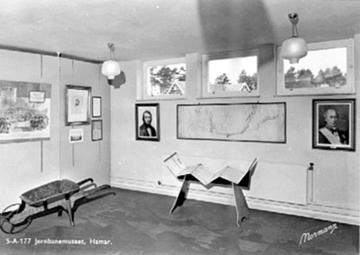 Anno Domkirkeodden, INTERIØR, JERNBANEMUSEET, UTSTILLING. POSTKORT.