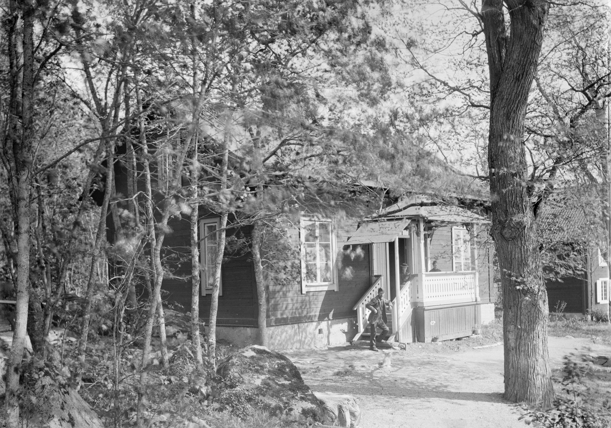 Henri Osti's Fotografiateliér, Vaktmästarbostad, Linnés Hammarby, Danmarks socken, Uppland 1892