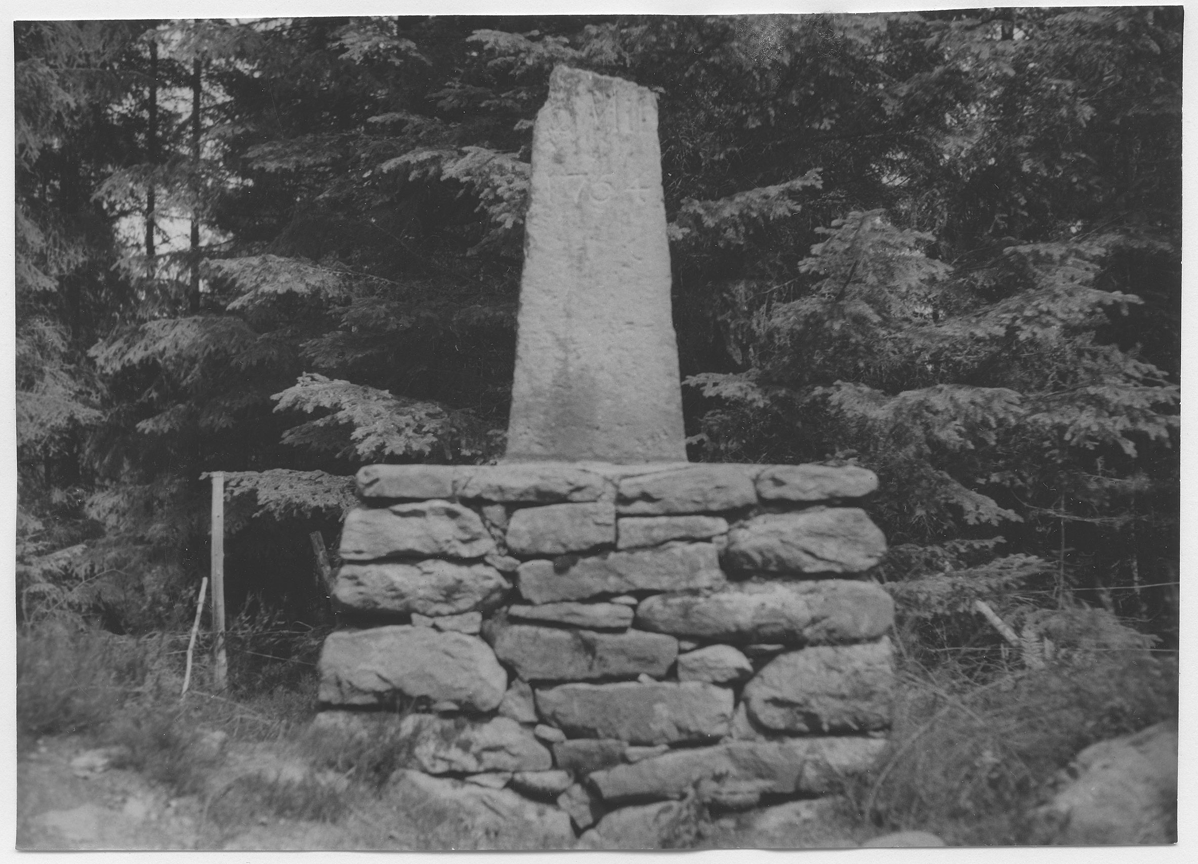Mårten Sjöbeck, Milstolpe, 1 km sydost om Tranemo