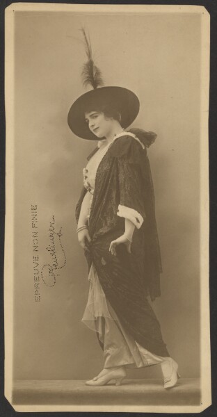 Charles Reutlinger, [Portrait of a woman]
