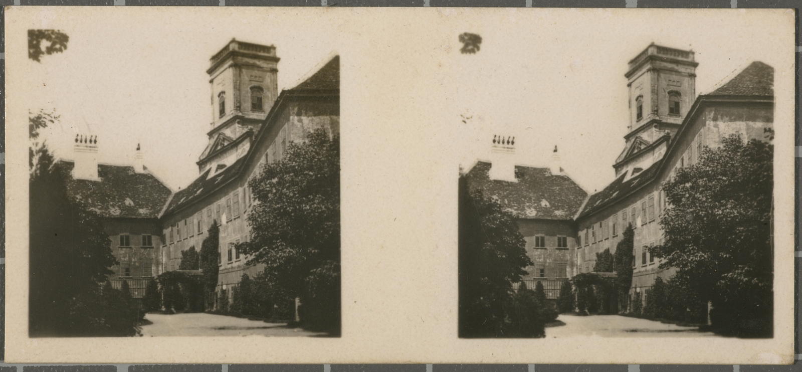 Desconegut, No. 136. Györ - Residence of the Obispo.