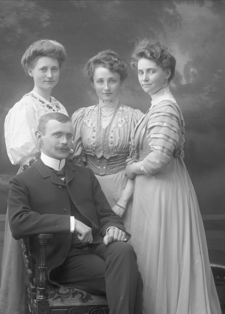 Gustav Borgen, NFB.48464