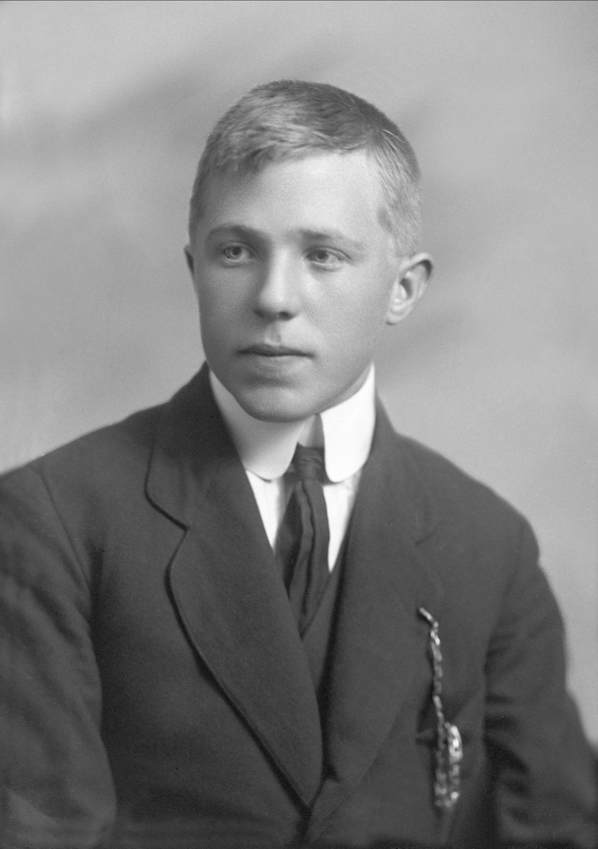 Gustav Borgen, NFB.47478