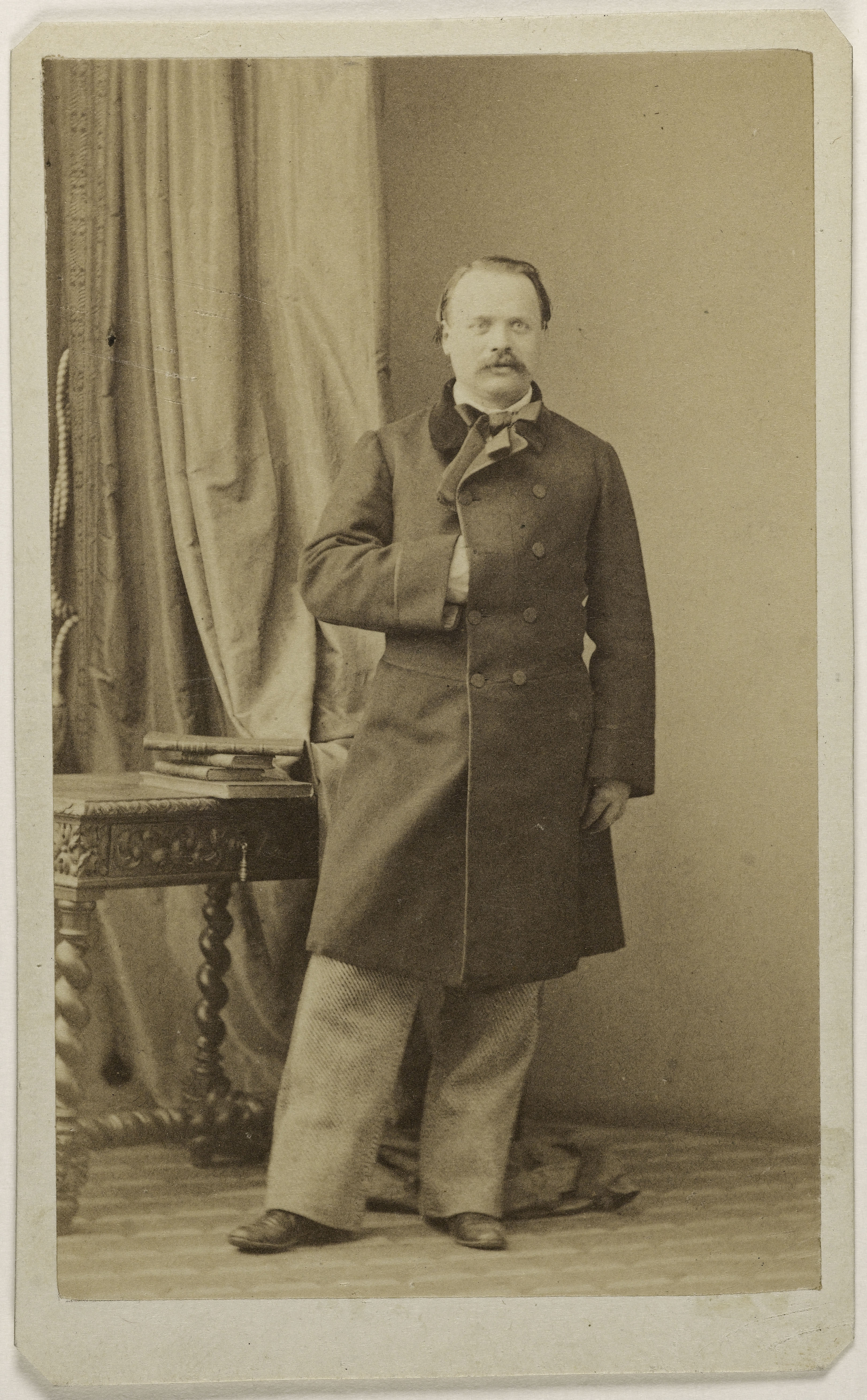 Disderi & Cie, Portrait de Beaucardé, (Opéra)