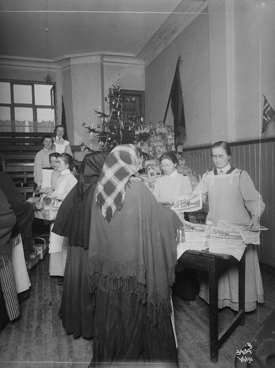 Anders Beer Wilse, Konv: Juleuddeling til gamle