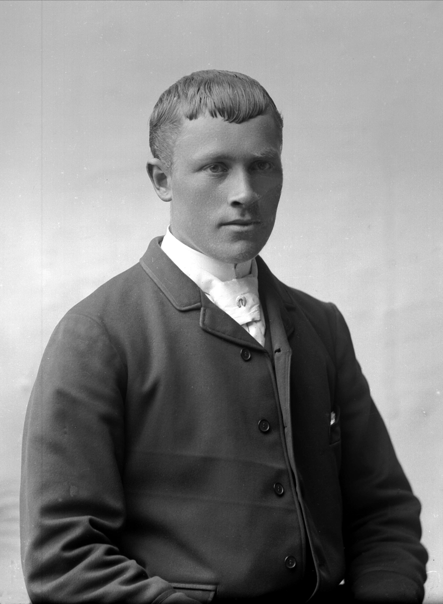 Gustav Borgen, NFB.17015