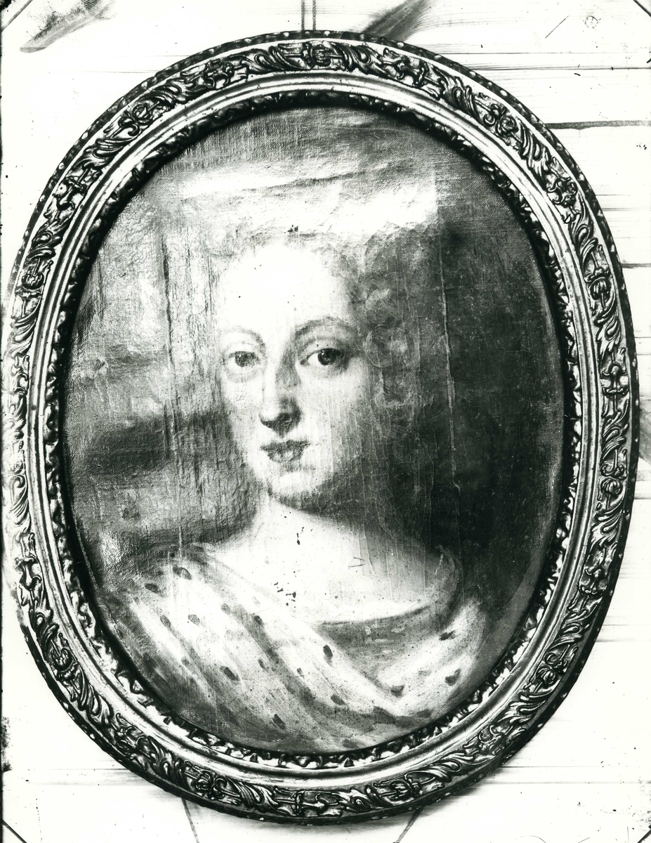 Calla Helena Sundbeck, Fotografi av porträttmålning, okänd 1700-talsperson.