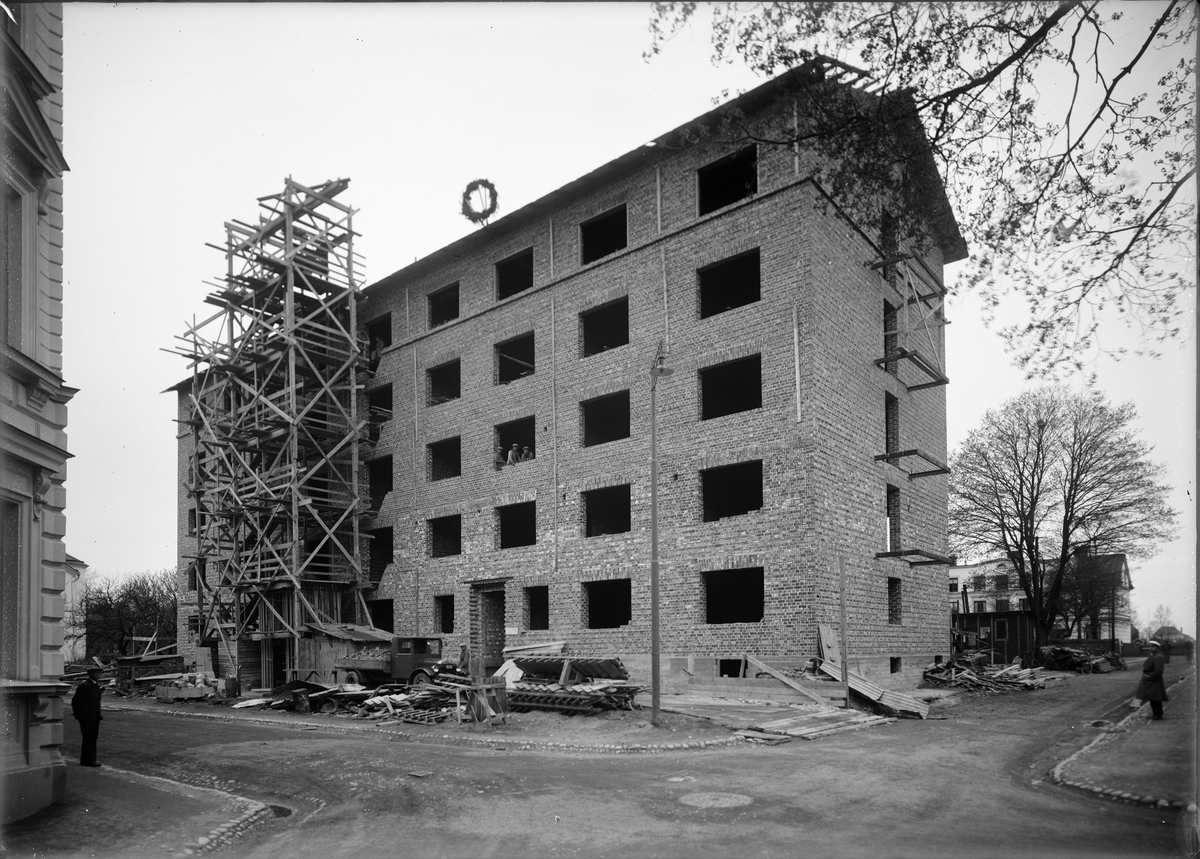 Paul Sandberg, Multi-family houses under construction, Uppsala 1933