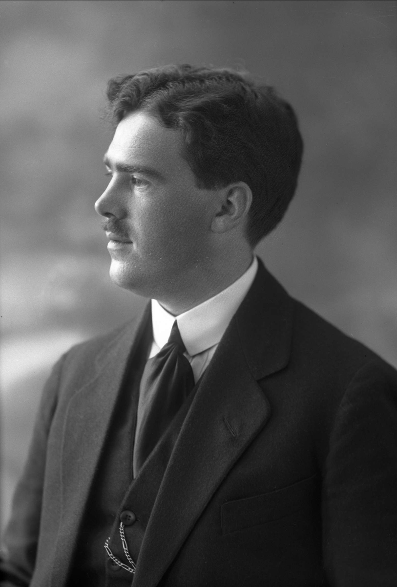 Gustav Borgen, NFB.30425