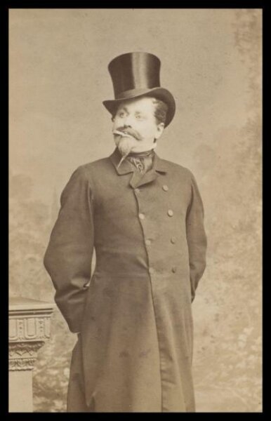 London Stereoscopic and Photographic Company, Guy Little Theatrical Photograph