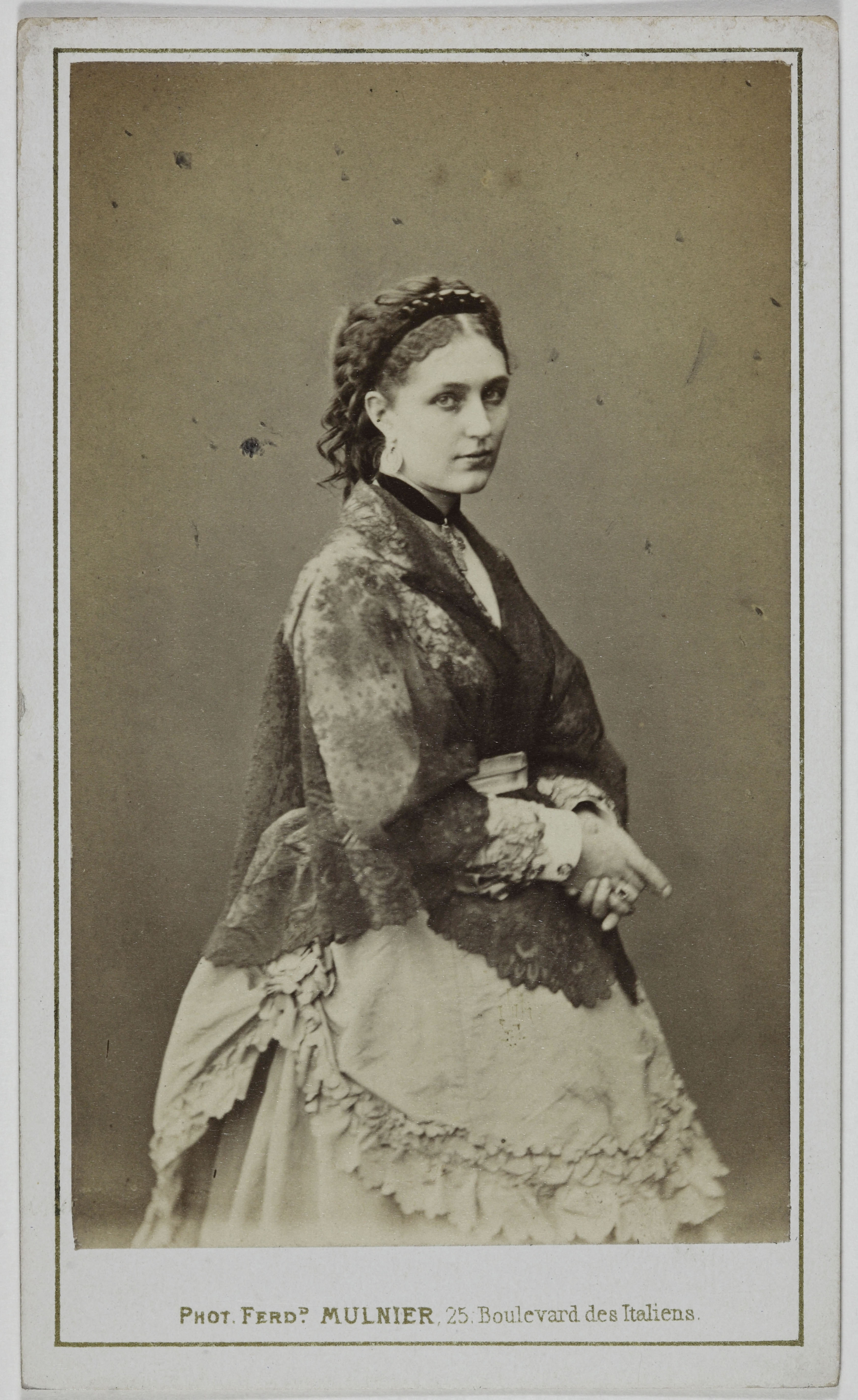 Ferdinand Mulnier, Portrait de Jeanne-Andrée, (J. M. G. de Beguelin dite, 18. - 1890), fille d'Agathine Munié et actrice