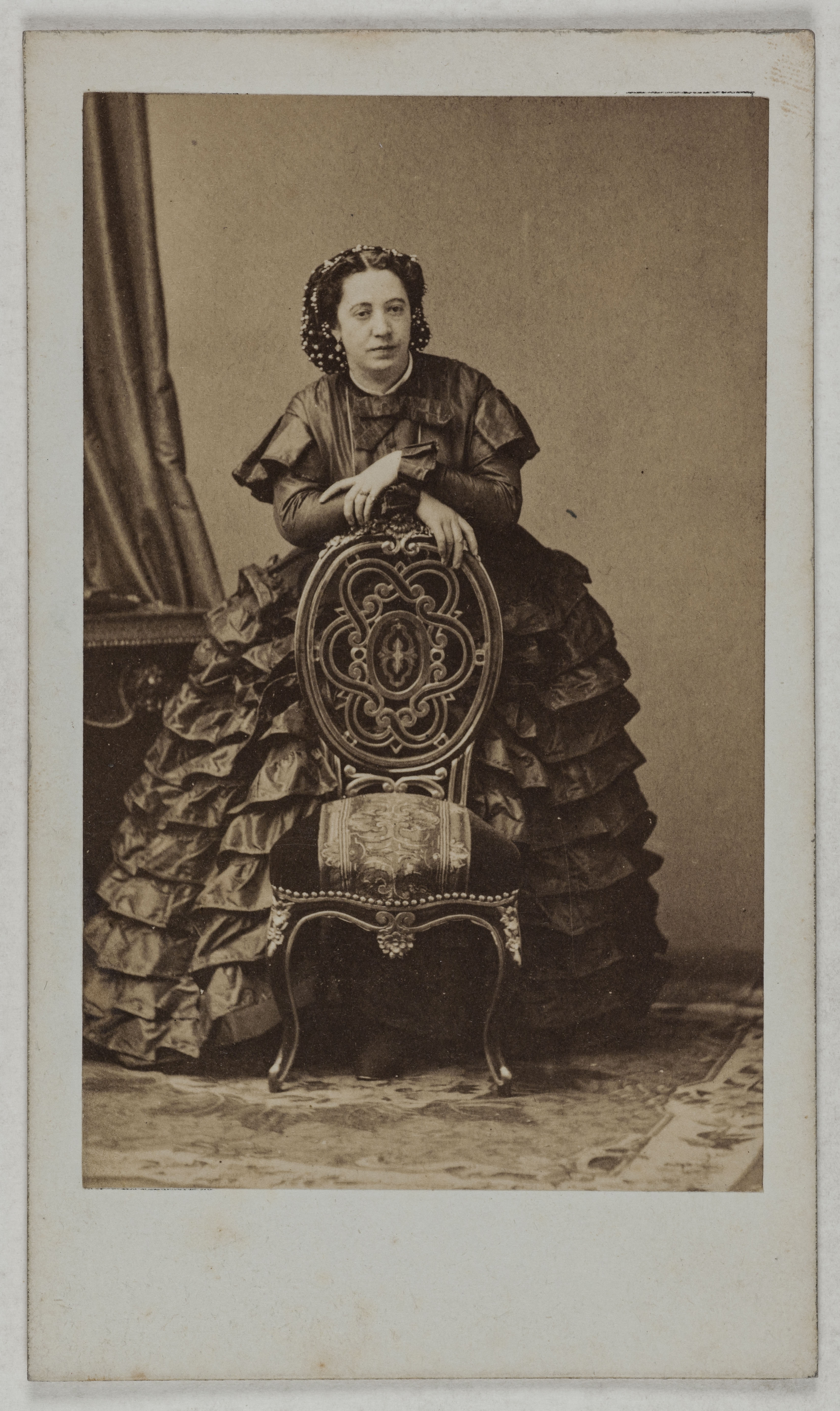 Disderi & Cie, Portrait de Madame Disdéri, Geneviève-Élisabeth, (1817?-1878), (ép. de Disdéri)