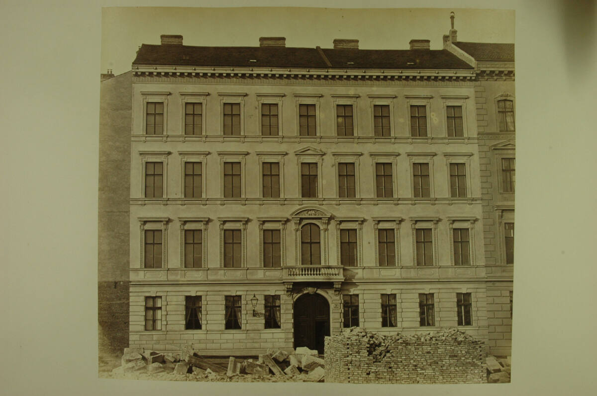 Anonym, Wohngebäude/Wiener Stadterweiterung: Elisabethstraße 20 - Wohnhaus des Herrn E. von Dusy