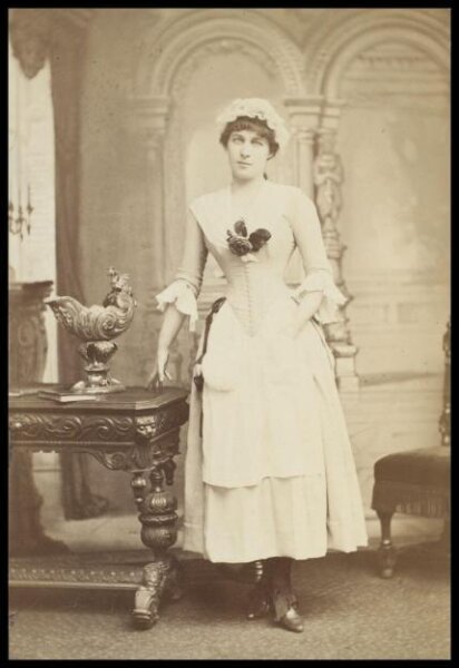 London Stereoscopic and Photographic Company, Guy Little Theatrical Photograph