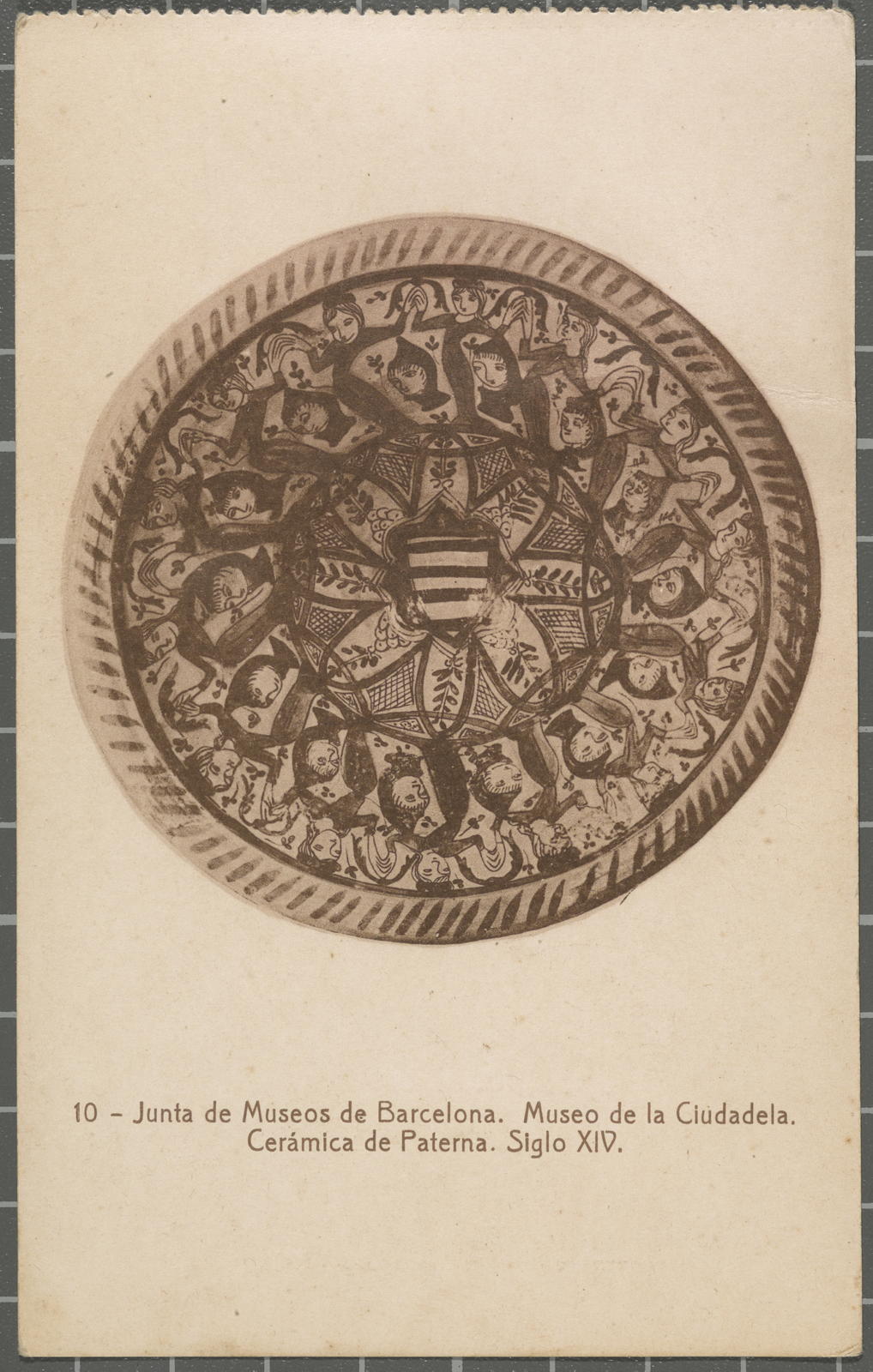 Desconegut, 10 - Junta de Museos de Barcelona. Museo de la Ciudadela. Cerámica de Paterna. Siglo XIV