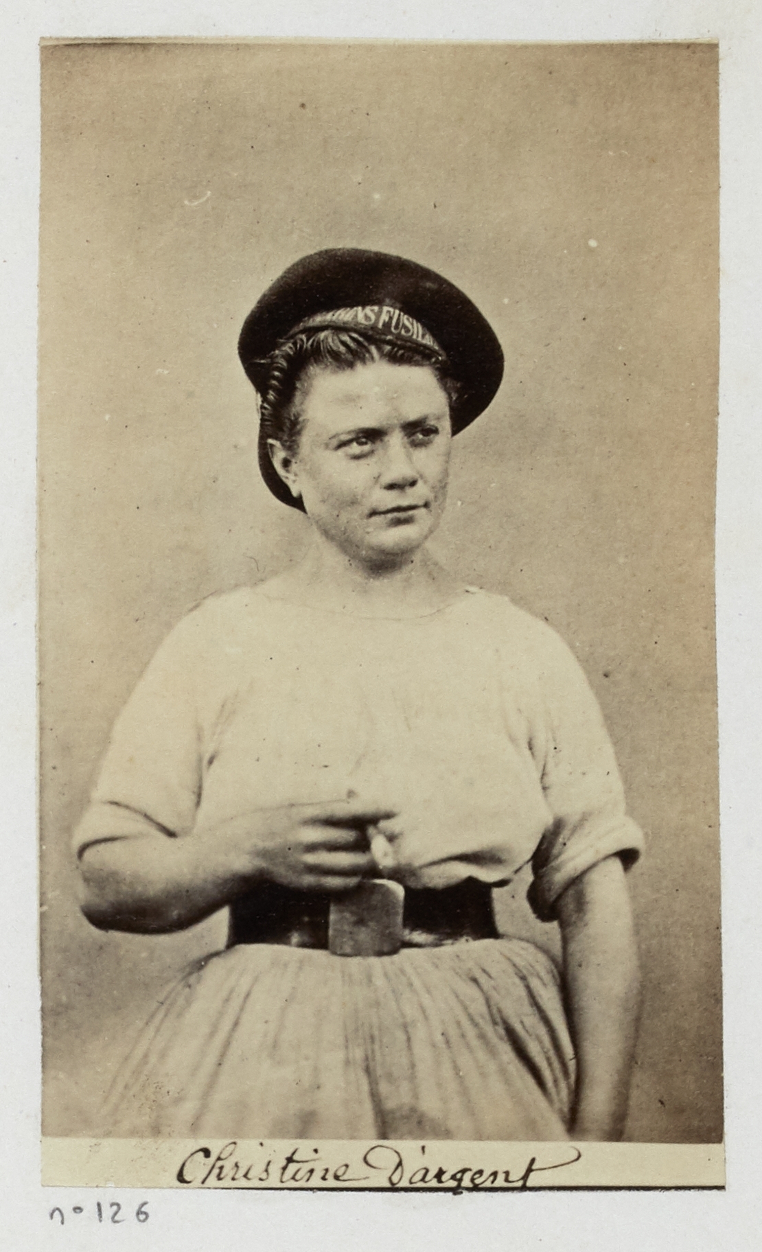 Ernest Charles Appert, Portrait de Marie-Christine Dargent dite Christe Marie, blanchisseuse et pointeuse, pris à la prison de Satory à Versailles. Membre de la Commune de Paris en 1871.