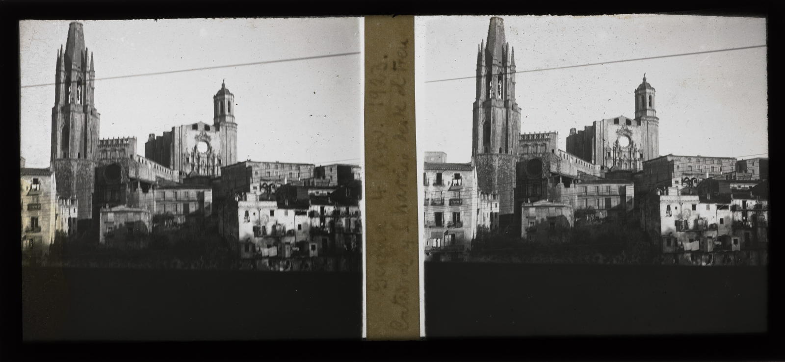 Desconegut, Gerona. Cathedral and S. Narciso from the train