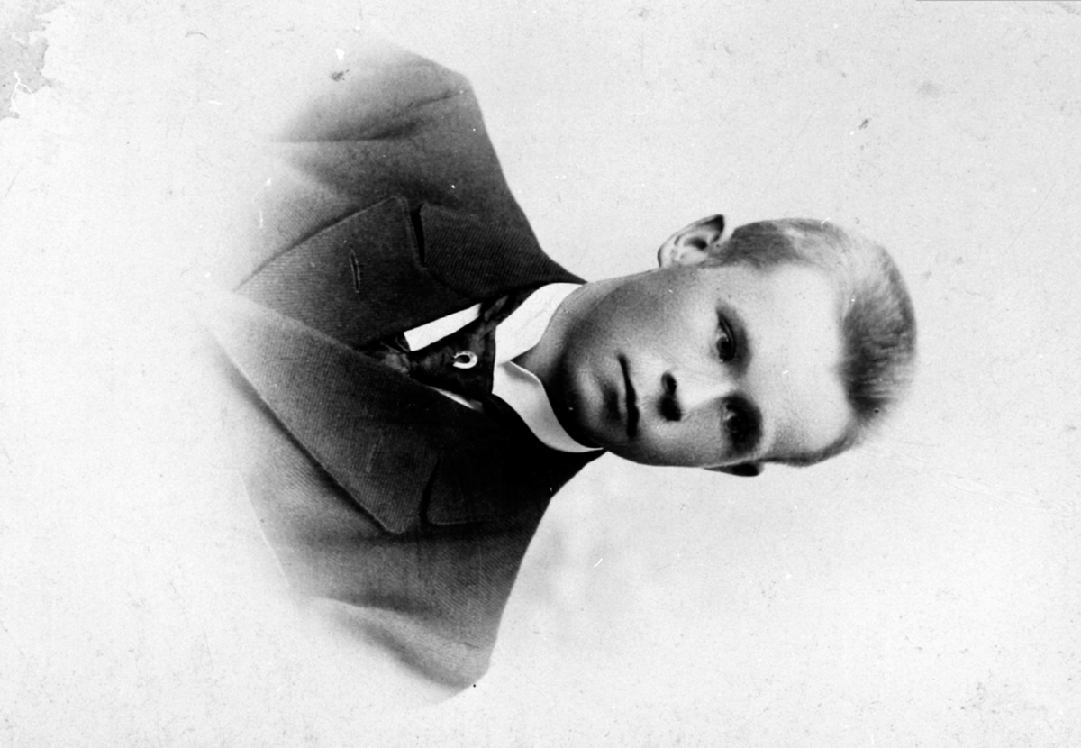 Anno Domkirkeodden, Portrett av Simen Andersen Storlien (1873-1940), Aske østre, Nes, Hedmark.