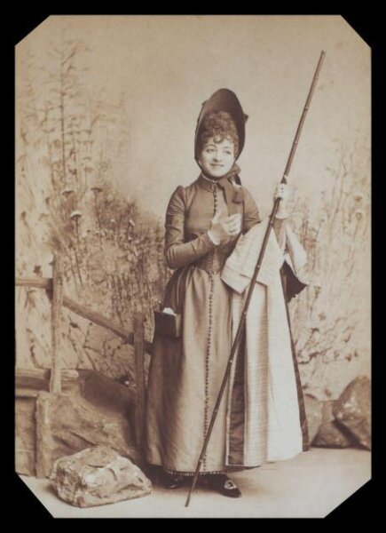 London Stereoscopic and Photographic Company, Guy Little Theatrical Photograph