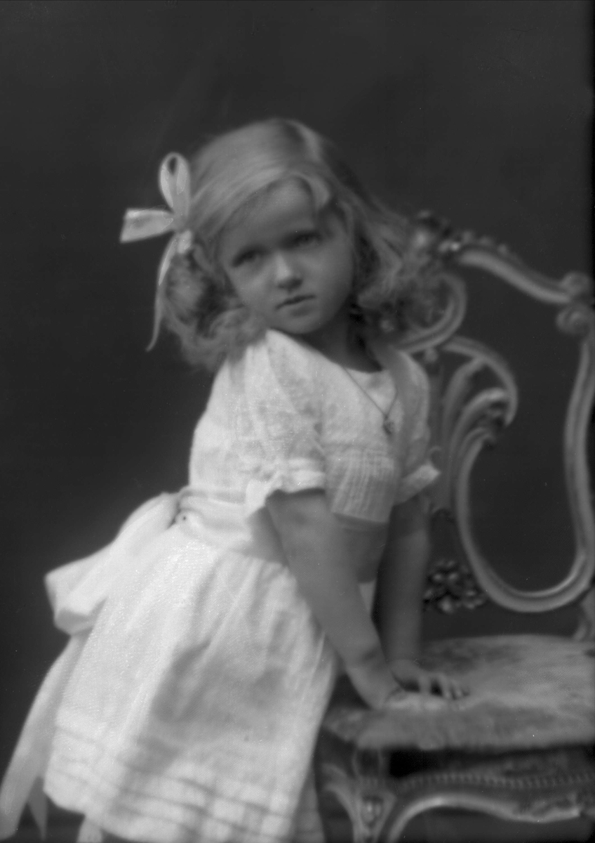 Gustav Borgen, Portrett av Ragnhild Bjørneby som jente.