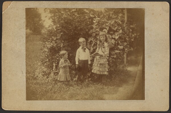 Thomas Eakins, [Three children]