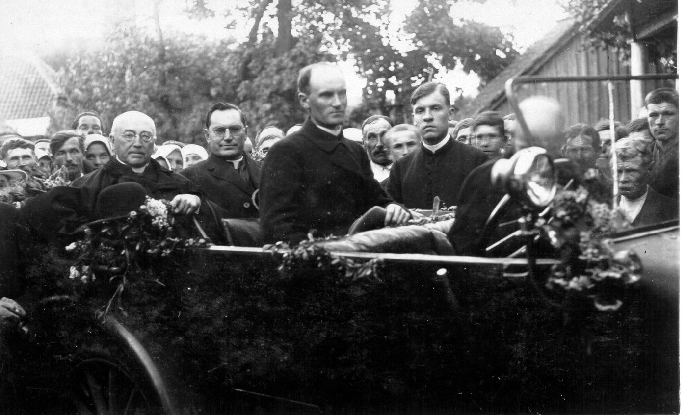 Petras Ločeris, Vyskupas Pranciškus Karevičius Biržuose