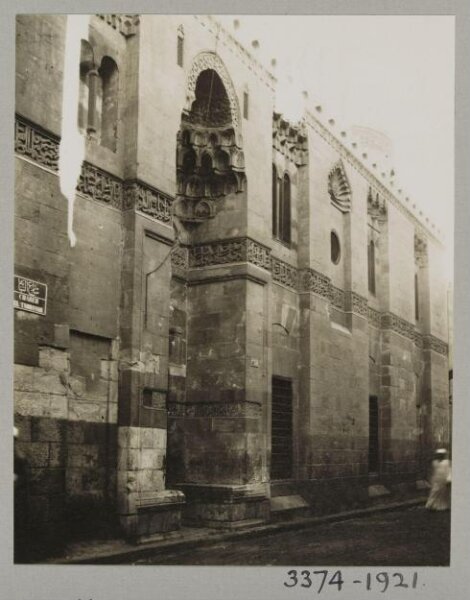 K.A.C. Creswell, Façade of the mosque of Mamluk Amir Ahmad al-Mihmandar, Cairo