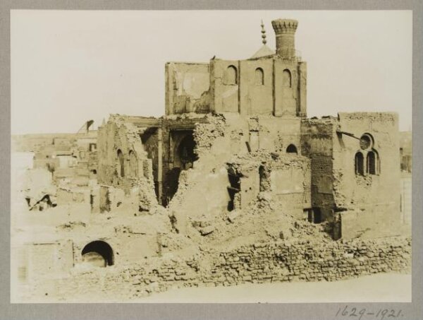 K.A.C. Creswell, The palace of Mamluk Amir Alin Aq al-Husami seen from the east, Cairo