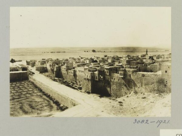 K.A.C. Creswell, The city walls of Birecik, Turkey