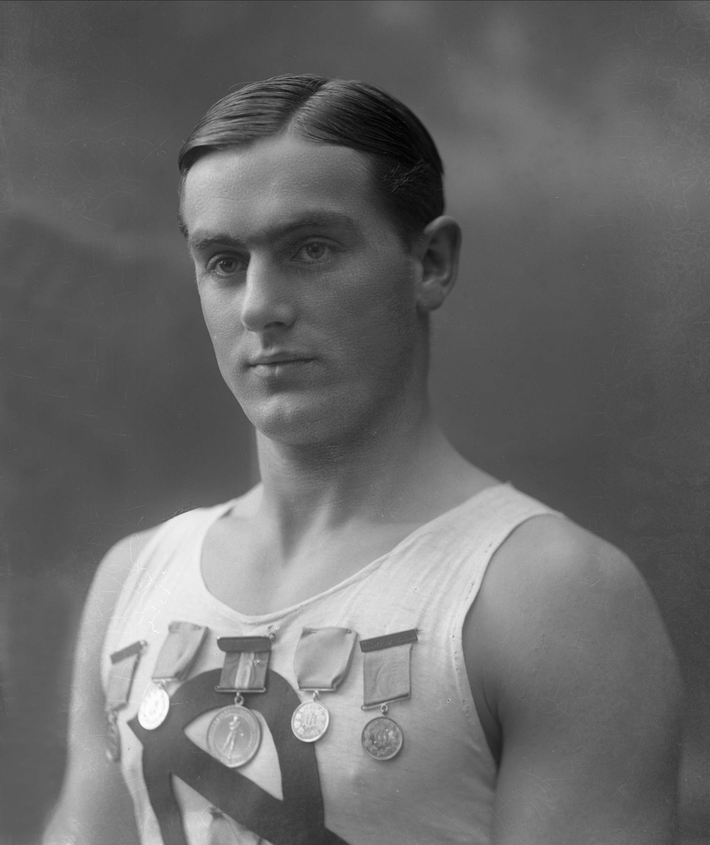 Gustav Borgen, Portrett, bokser. Hr Johannessen, Idrætsforeningen Ørnulf.