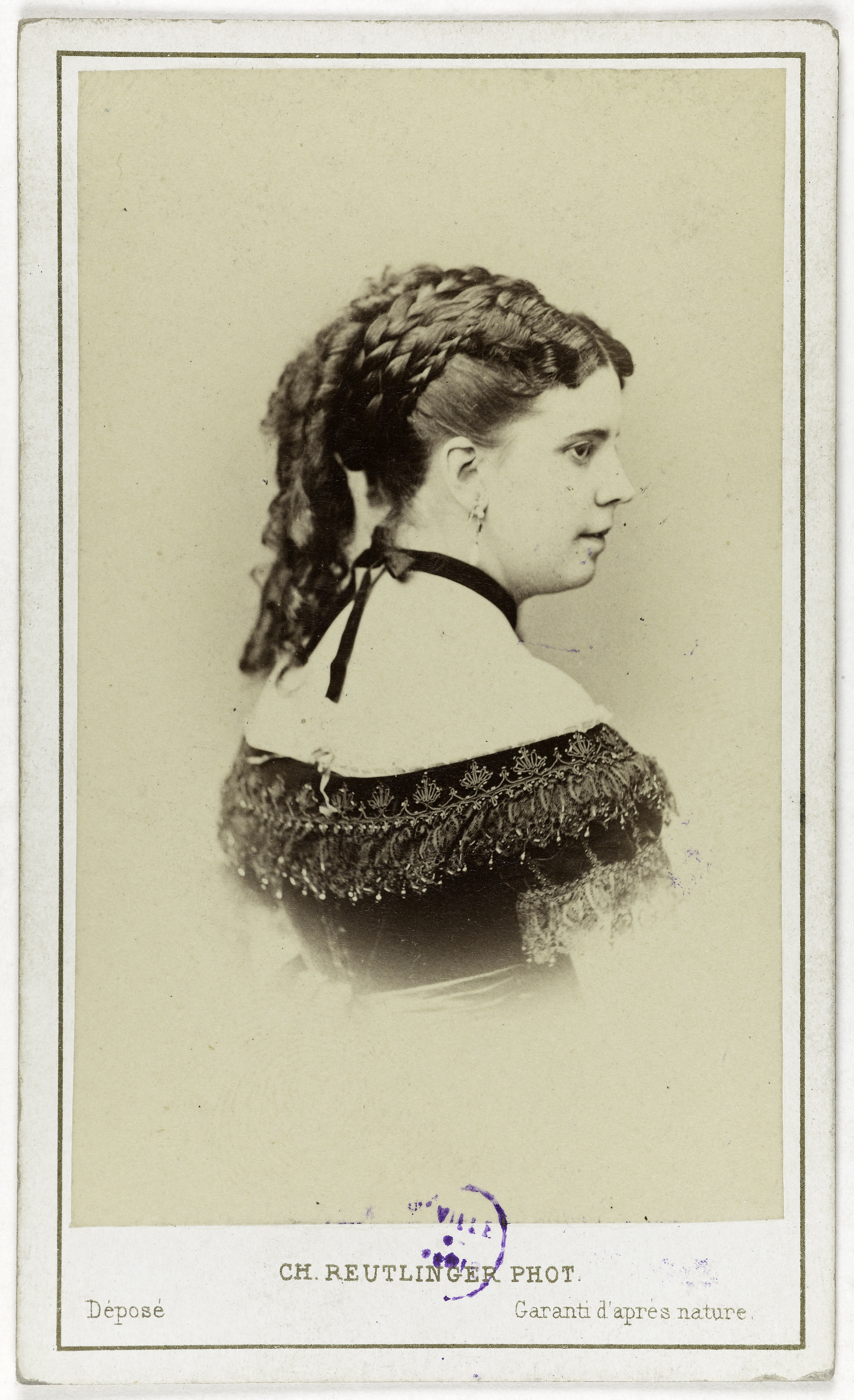 Charles Reutlinger, Portrait de Marie Monbelli, actrice au Théâtre des Italiens en 1869.