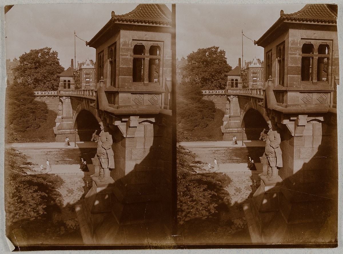 Johann Hinrich W. Hamann, Passanten an der Kersten-Miles-Brücke