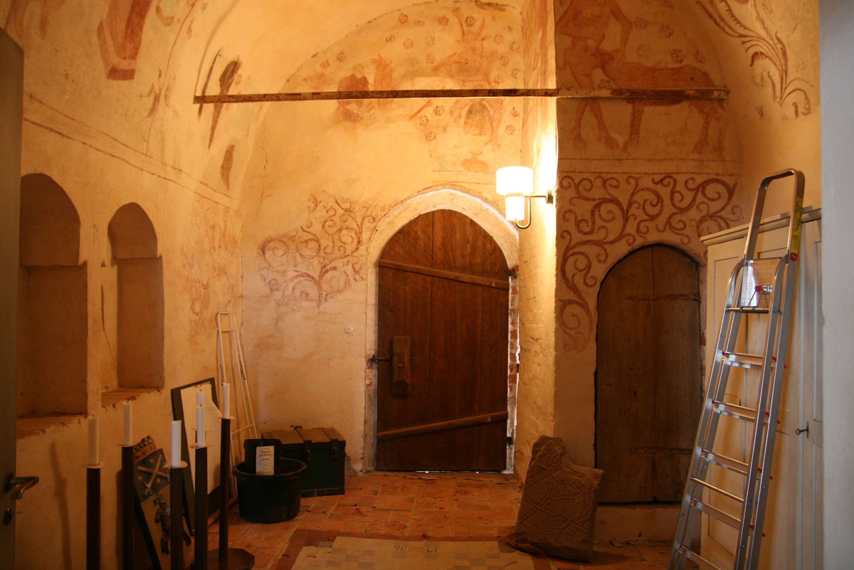 Johan Dellbeck, Walls with lime painting in Österunda Church, Österunda parish, Uppland 2008