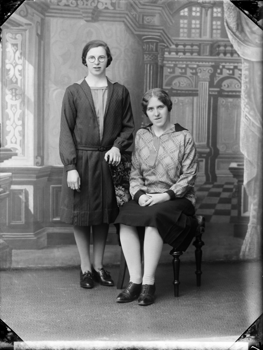 Skötsner-Edhlund, Two Women, Östhammar, Uppland